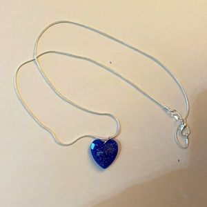 Blue heart sparkly necklace✨🦋💍